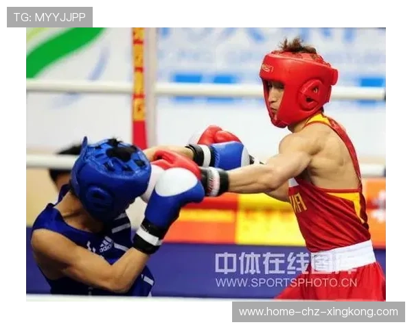 拳击手用一记左勾拳改写比分板