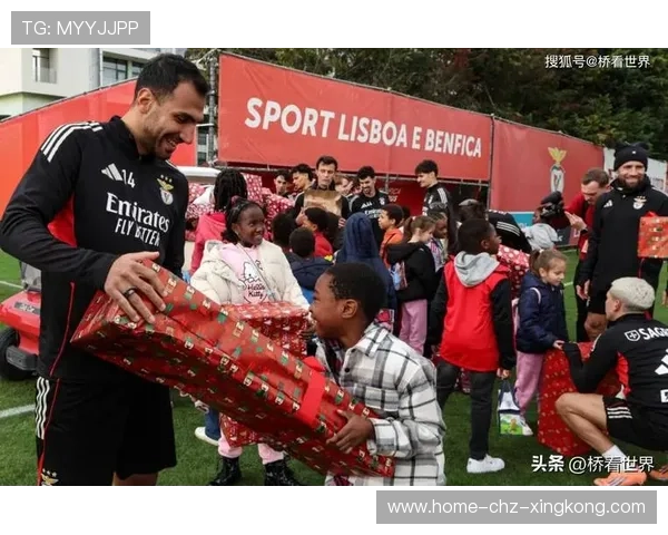 本菲卡的角球配合在比赛中屡试不爽——以进攻艺术点燃球迷热情